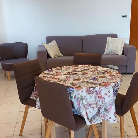 Adriana Apartment มาลีโลชินจ์ ภายนอก รูปภาพ